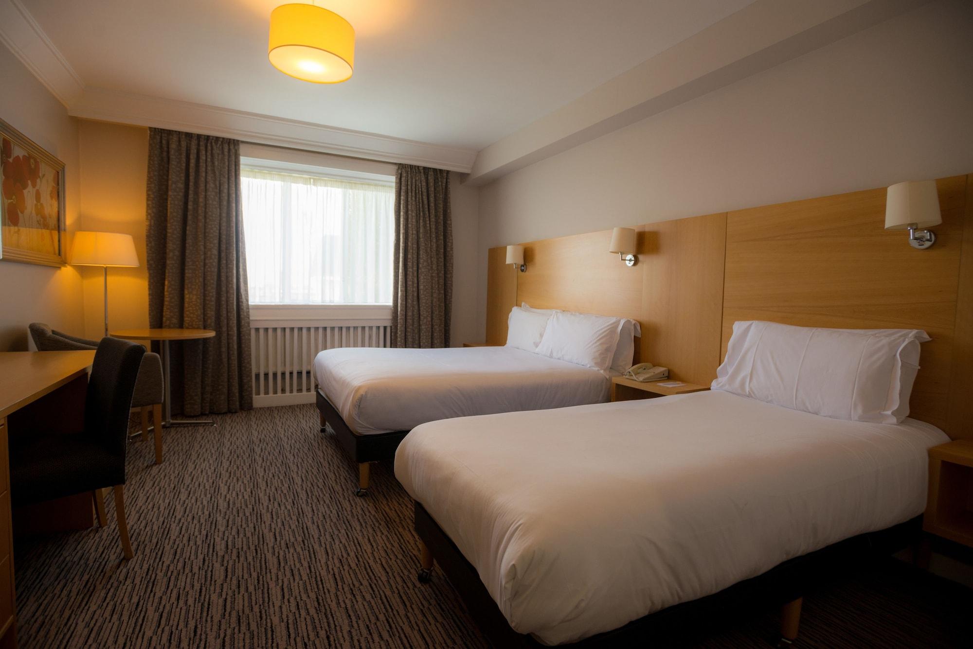 Park Inn By Radisson Shannon Airport Екстер'єр фото