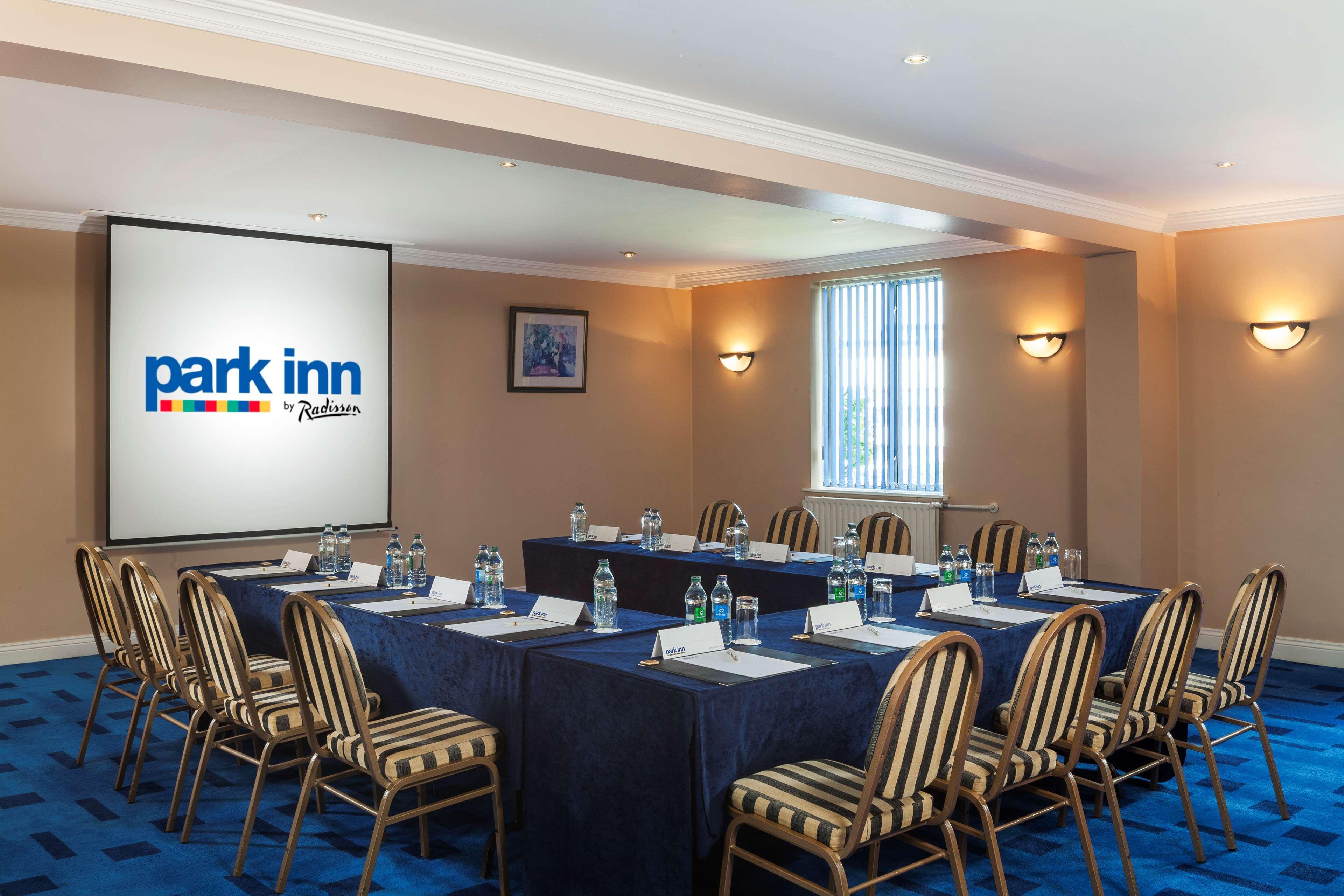 Park Inn By Radisson Shannon Airport Екстер'єр фото