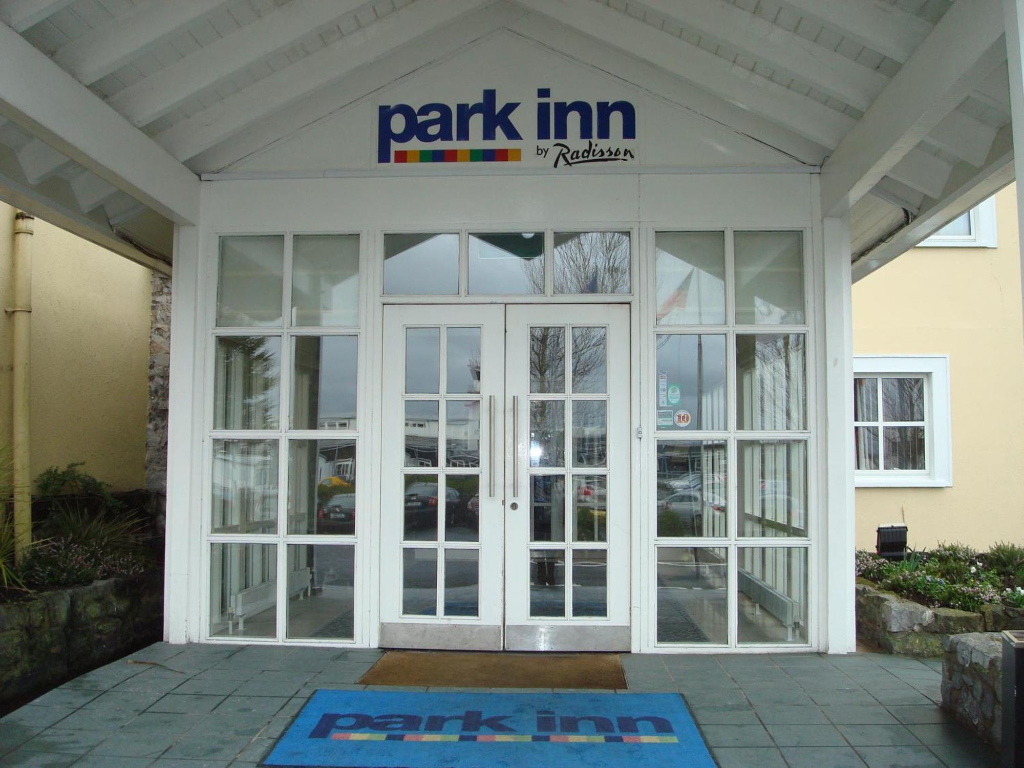 Park Inn By Radisson Shannon Airport Екстер'єр фото